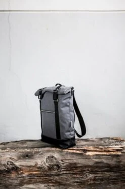 Muute Ahti Harmaa/musta 7 Muute Ahti Harmaa/musta -Laukkuni ahti musta harmaa musta reppu kotimainen