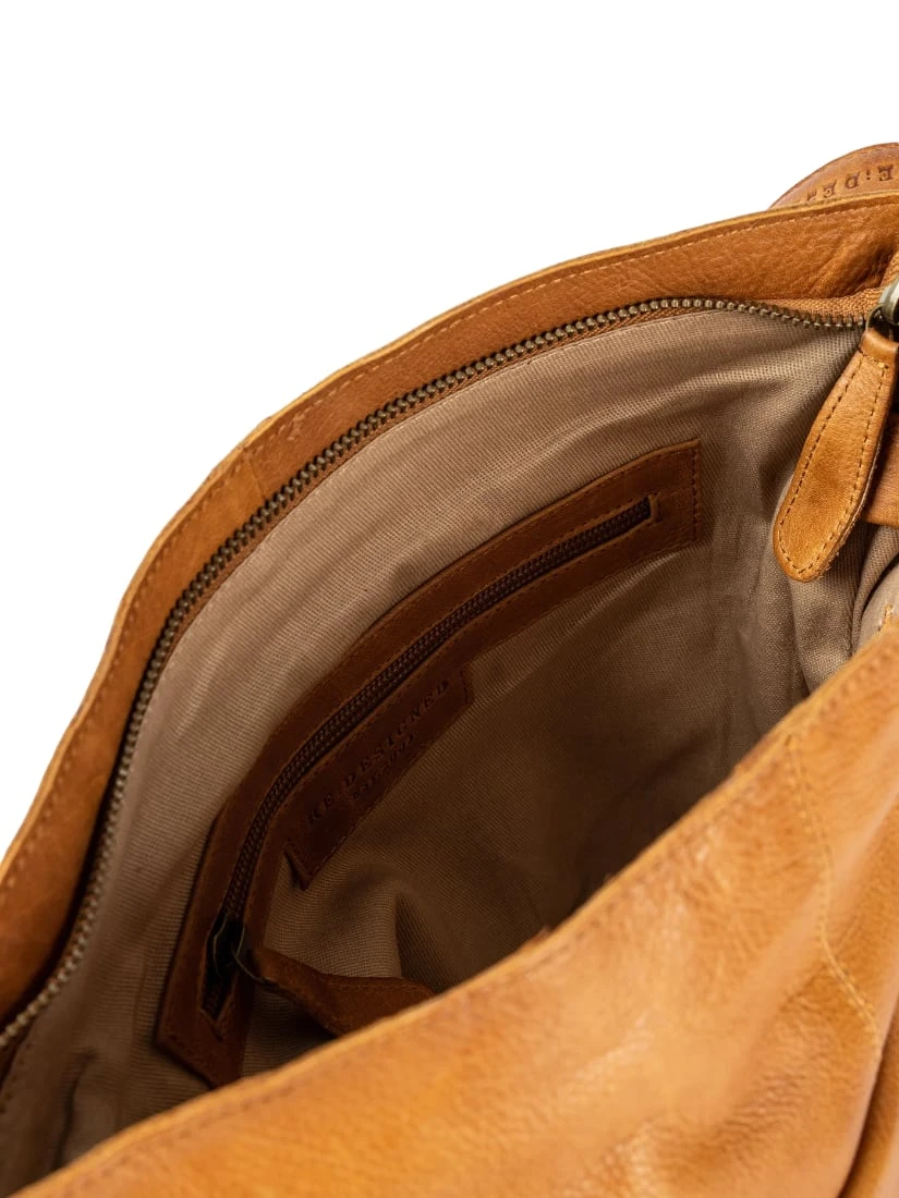 Re:Designed Konjakinruskea Urban Nahkainen Iso Olkalaukku 2 Re:Designed Konjakinruskea Urban Nahkainen Iso Olkalaukku - Image 2