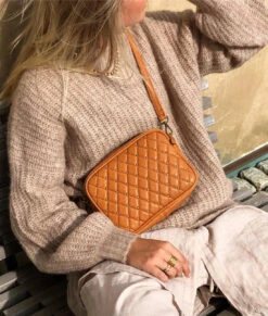 Konjakinruskea Treats Cally Olkalaukku