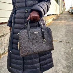 Calvin Klein Must Tote Ruskea Logo