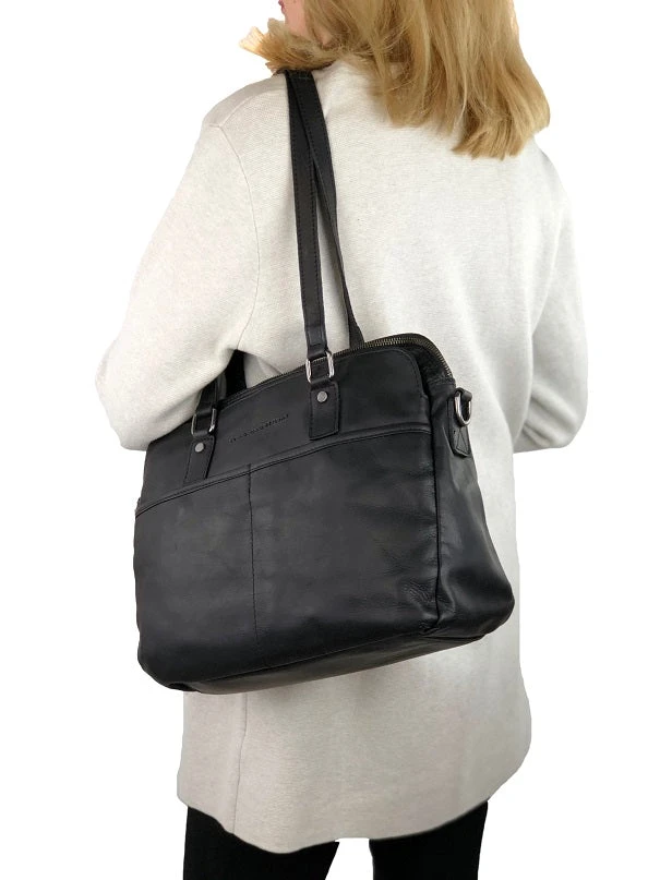 Chesterfield Barcelona Musta Nahkainen Laukku 1 Chesterfield Barcelona Musta Nahkainen Laukku