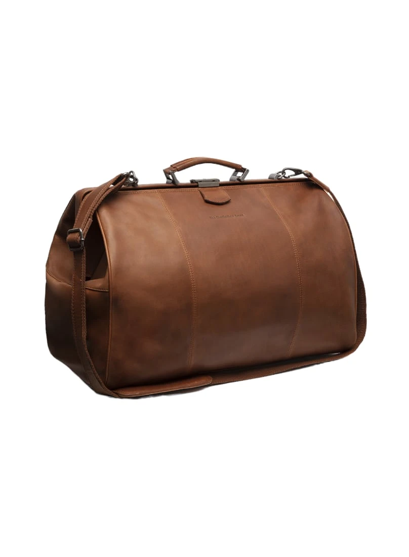 Chesterfield Corfu Matkakassi Konjakinruskea 1 Chesterfield Corfu Matkakassi Konjakinruskea