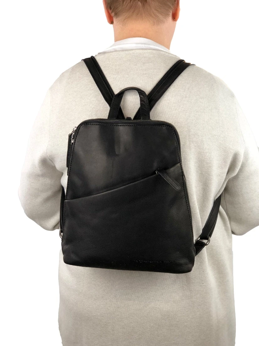 Chesterfield Pikkureppu Musta Claire 1 Chesterfield Pikkureppu Musta Claire