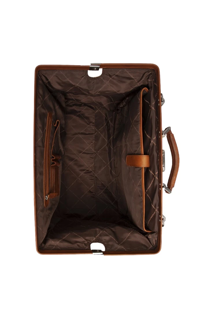 Chesterfield Corfu Matkakassi Konjakinruskea 3 Chesterfield Corfu Matkakassi Konjakinruskea - Image 3