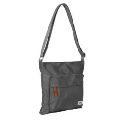 Roka London Sustainable Kennington B Gaphite Olkalaukku 6 Roka London Sustainable Kennington B Gaphite Olkalaukku -Laukkuni graphite nylon olkalaukku roka london sustainable