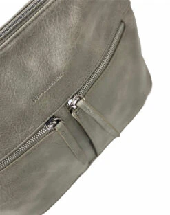 Pigeon Harmaa Keskikokoinen Olkalaukku 8 Pigeon Harmaa Keskikokoinen Olkalaukku -Laukkuni harmaa pigeon olkalaukku