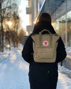 FJÄLLRÄVEN Kånken Totepack Beige -Laukkuni image 0a1d47c8 fb1c 452a b6dc 64e1ca3bcf8d