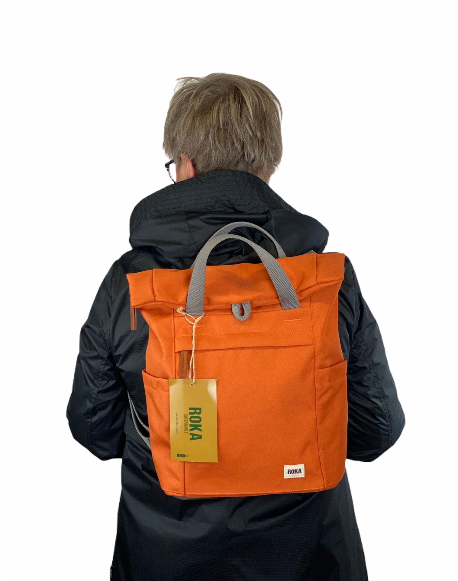 Roka London Reppu Sustainable S-koko Oranssi 5 Roka London Reppu Sustainable S-koko Oranssi - Image 5