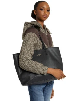 Guess Vikky Iso Shopper Musta -Laukkuni iso guess vikky laukku musta