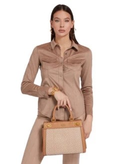 Guess Katey Iso Käsilaukku Caramel/multi 9 Guess Katey Iso Käsilaukku Caramel/multi -Laukkuni katey luxury satchel guess naisten laukku konjakinruskea caramel vaalea