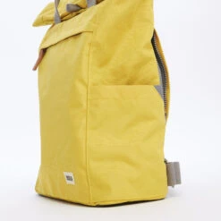 Roka London Reppu Sustainable M-koko Kirkkaankeltainen -Laukkuni kirkkaankeltainen roka london reppu sustainable