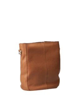 Treats Stella Konjakinruskea Olkalaukku 6 Treats Stella Konjakinruskea Olkalaukku -Laukkuni konjakinruskea nahkainen olkalaukku treats