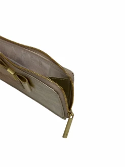 Ted Baker Korttikotelo Kultainen 5 Ted Baker Korttikotelo Kultainen -Laukkuni korttikotelo kultainen ted baker