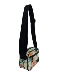 Ted Baker Beckss Valkoinen Kukkakuvio Kameralaukku 6 Ted Baker Beckss Valkoinen Kukkakuvio Kameralaukku -Laukkuni kuviollinen ted baker beckss magnolia floral camera olkalaukku