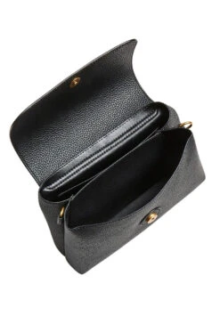 Guess Downtown Chic Musta Olkalaukku -Laukkuni musta downtown olkalaukku guess