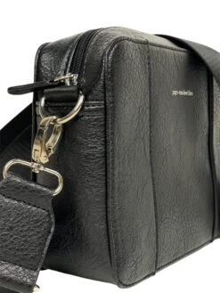 Pigeon Eve Pieni Musta Olkalaukku -Laukkuni musta eve pigeon olkalaukku