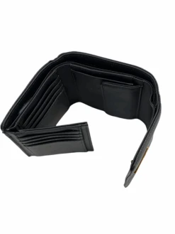 Guess Downtown Chic Musta Keskikokoinen Lompakko -Laukkuni musta guess lompakko 6f67d98c 7646 4076 bf07 29590be4411a