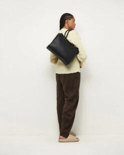 Hvisk Moxie Structure Laukku Musta