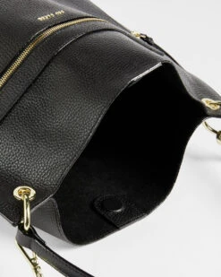 Ted Baker Cafrin Musta Nahkalaukku 7 Ted Baker Cafrin Musta Nahkalaukku -Laukkuni musta nahkainen ted baker cafrin olkalaukku