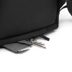 Lefrik Roll Musta Reppu -Laukkuni musta ymparistoystavallinen lefrik reppu