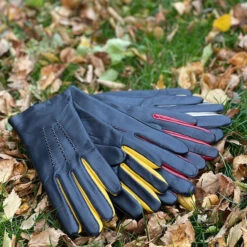 Mutka Naisten Nahkakäsine Punaisilla Yksityiskohdilla 9 Mutka Naisten Nahkakäsine Punaisilla Yksityiskohdilla -Laukkuni mutkan nahka hanska kasine