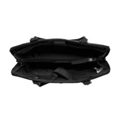 Chesterfield Flint Musta Käsilaukku Nahkaa 6 Chesterfield Flint Musta Käsilaukku Nahkaa -Laukkuni nahkainen kasilaukku musta chesterfield flint