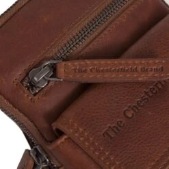 Chesterfield Maya Konjakinruskea Pieni Olkalaukku -Laukkuni nahkainen konjakinruskea olkalaukku chesterfield maya