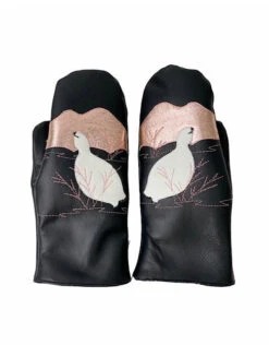 Nuorten Nietos Nahkakintaat 15-17 V. 9 Nuorten Nietos Nahkakintaat 15-17 V. -Laukkuni nuorten naisten nahkakintaat