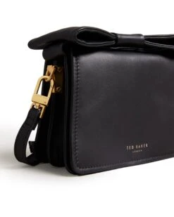 Ted Baker Niasina Mini Olkalaukku 8 Ted Baker Niasina Mini Olkalaukku -Laukkuni olkalaukku niasina nahka musta tedbaker leather