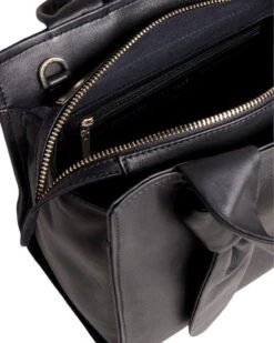 Ted Baker Nyahli Musta Olkalaukku -Laukkuni pehmea olkalaukku nyahli ted baker musta