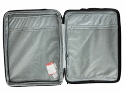 Cavalier Pienempi Aurinkomatkaajan Matkalaukku -Laukkuni pieni cavalier matkalaukku sisusta