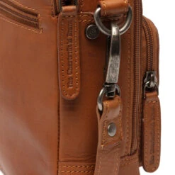 Chesterfield Morena Konjakinruskea Olkalaukku -Laukkuni pieni olkalaukku ruskea chesterfield morena