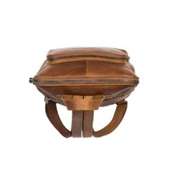 Chesterfield Reppu Konjakinruskea Naomi 9 Chesterfield Reppu Konjakinruskea Naomi -Laukkuni pikkureppu nahkainen chesterfield naomi ruskea