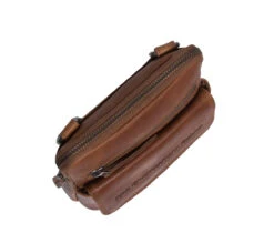 Chesterfield Pieni Olkalaukku Lou Konjakinruskea -Laukkuni pystymallinen laukku lou konjakinruskea