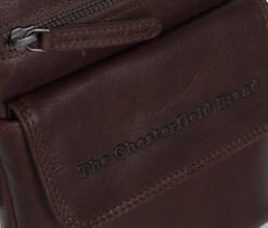 Pieni Olkalaukku Lou Tummanruskea -Laukkuni pystymallinen lou nahkalaukku tummanruska