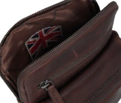 Pieni Olkalaukku Lou Tummanruskea -Laukkuni pystymallinen lou tummanruska laukku