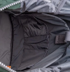 Roka London Reppu Sustainable M-koko Vihreä -Laukkuni reppu roka london vihrea lapparireppu