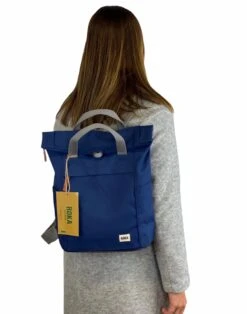 Roka London Reppu Sustainable S-koko Tummansininen