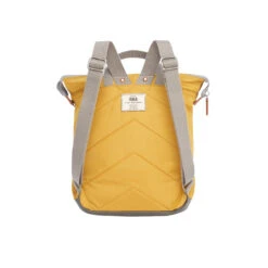 Roka London Bantry B Sustainable Nylon Reppu Corn -Laukkuni roka london sustainable bantry b corn sinapinkeltainen keltainen nylon reppu