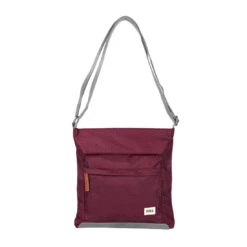 Roka London Sustainable Kennington B Viininpunainen Olkalaukku