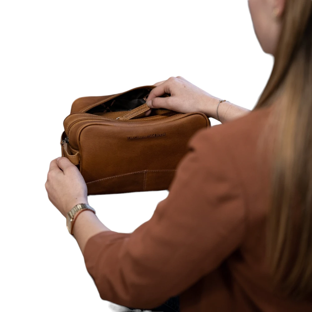 Chesterfield Stacey Konjakinruskea Toilettilaukku 2 Chesterfield Stacey Konjakinruskea Toilettilaukku - Image 2