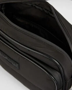 Ted Baker Niqita Kankainen Olkalaukku 8 Ted Baker Niqita Kankainen Olkalaukku -Laukkuni ted baker musta kankainen olkalaukku