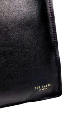 Ted Baker Nyahla Musta Hobo Olkalaukku -Laukkuni ted baker musta olkalaukku tilava nyahla