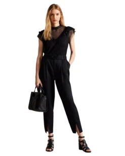 Ted Baker Nyahli Musta Olkalaukku -Laukkuni ted baker nyahli pehmea kasilaukku musta