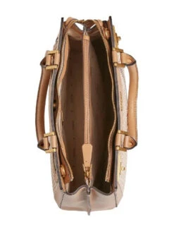 Guess Katey Iso Käsilaukku Caramel/multi 7 Guess Katey Iso Käsilaukku Caramel/multi -Laukkuni tilava katey luxury satchel caramel guess konjakinruskea ruudullinen