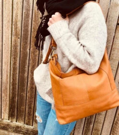 Treats Nete Iso Olkalaukku