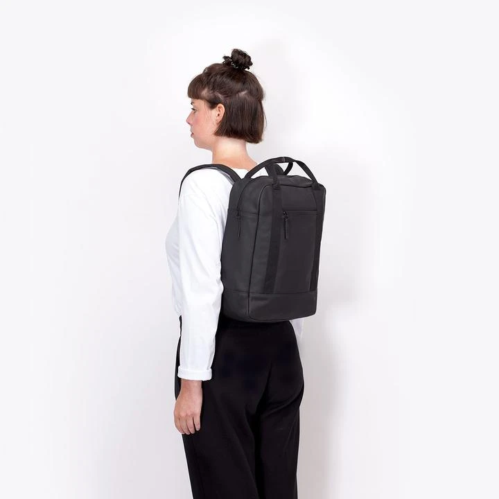 Ucon Acrobatics Ucon Ison Reppu Musta 2 Ucon Acrobatics Ucon Ison Reppu Musta - Image 2