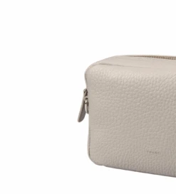 Treats Jasmin Harmaa Pieni Olkalaukku 7 Treats Jasmin Harmaa Pieni Olkalaukku -Laukkuni vaalea nahkainen olkalaukku